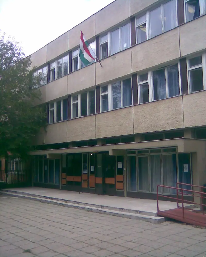 Pécsi Tudományegyetem Szociális és Egészségügyi Technikum és Szakképző Iskola épülete