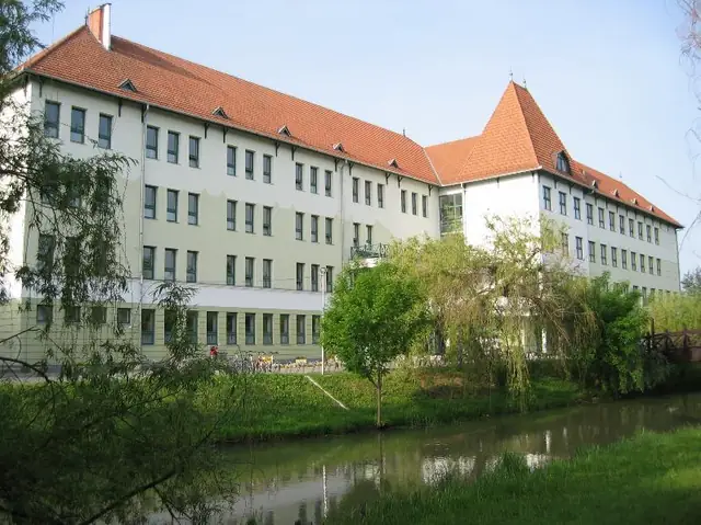 Gyulai Erkel Ferenc Gimnázium és Kollégium épülete