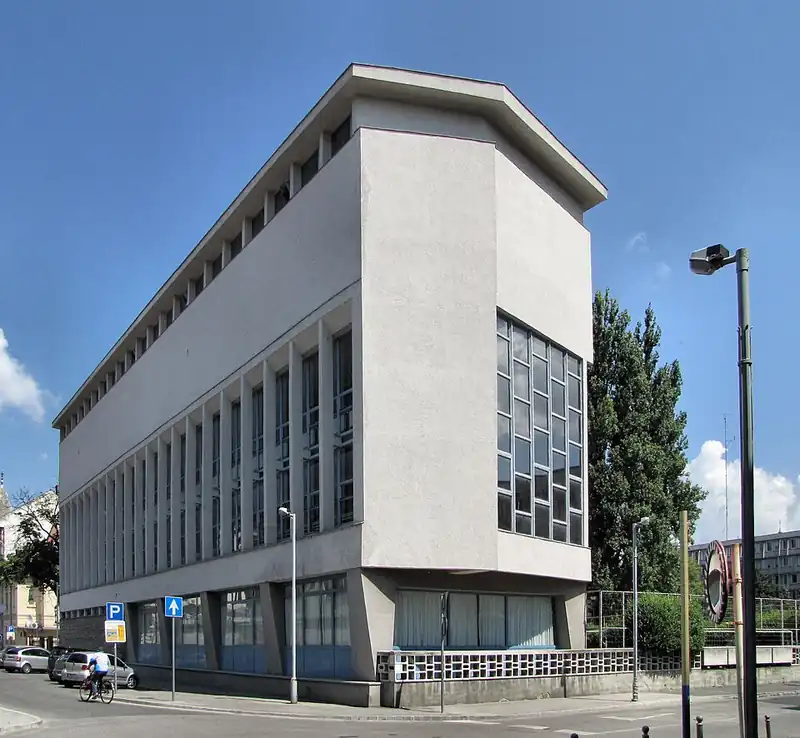 Révai Miklós Gimnázium és Kollégium épülete
