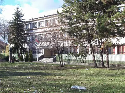Budapest XV. Kerületi Dózsa György Gimnázium és Táncművészeti Szakgimnázium épülete