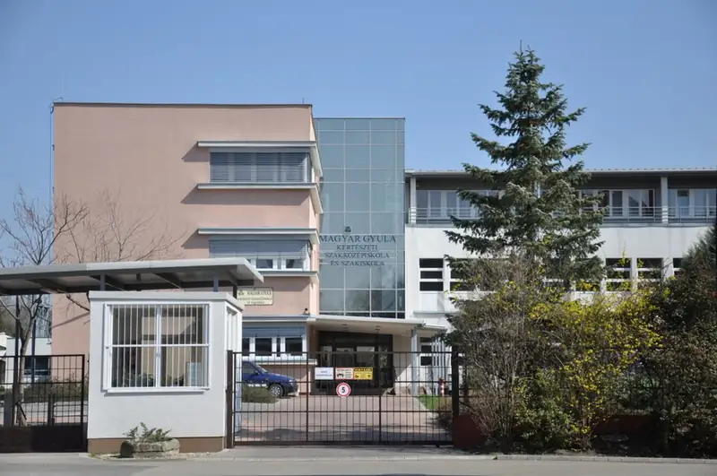 Közép-magyarországi ASzC Magyar Gyula Kertészeti Technikum és Szakképző Iskola épülete