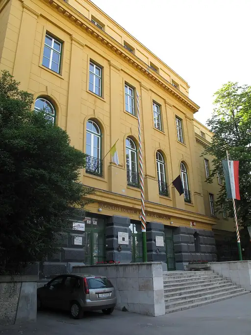 Budapesti Egyetemi Katolikus Gimnázium és Kollégium épülete