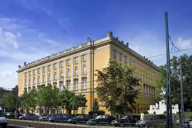 Budai Ciszterci Szent Imre Gimnázium épülete