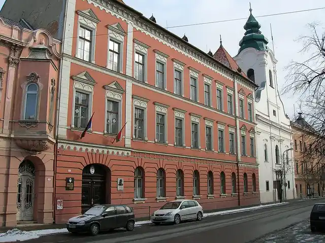 Türr István Gimnázium és Kollégium épülete