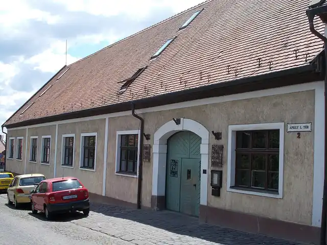 Ferences Gimnázium épülete