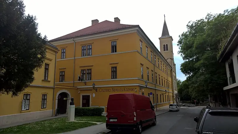 Szent Margit Ciszterci Óvoda, Általános Iskola, Alapfokú Művészeti Iskola és Kollégium épülete